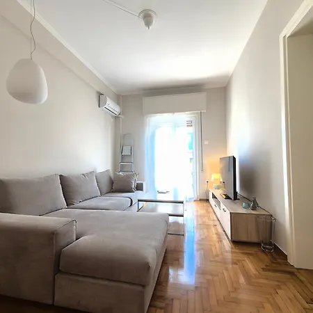 Dionisos - Acropolis Apartment Athens
